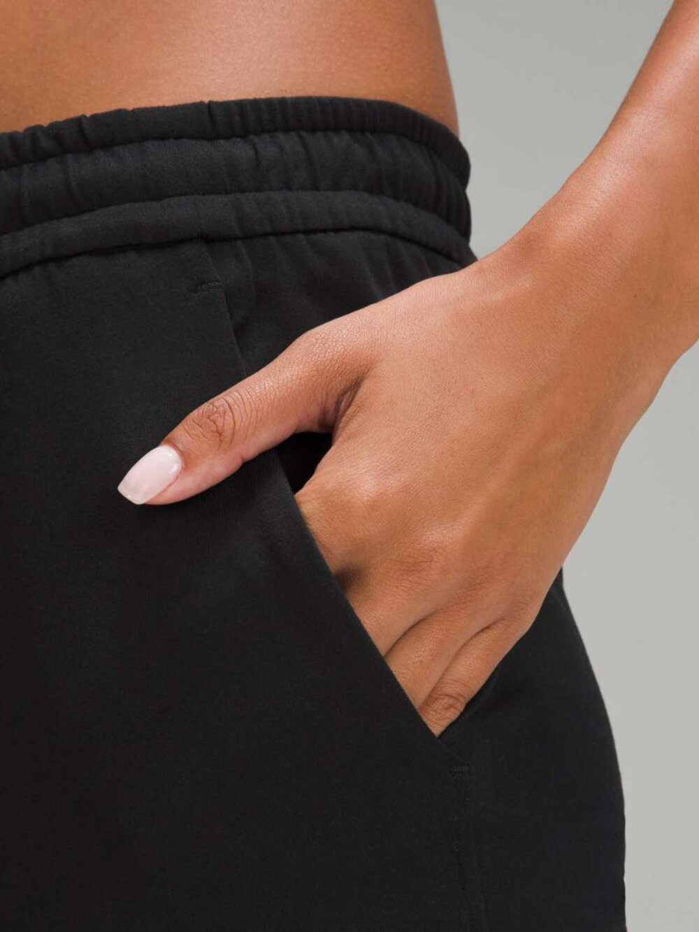 Lululemon soft jersey classic fit cropped jogger – NWT – size 8